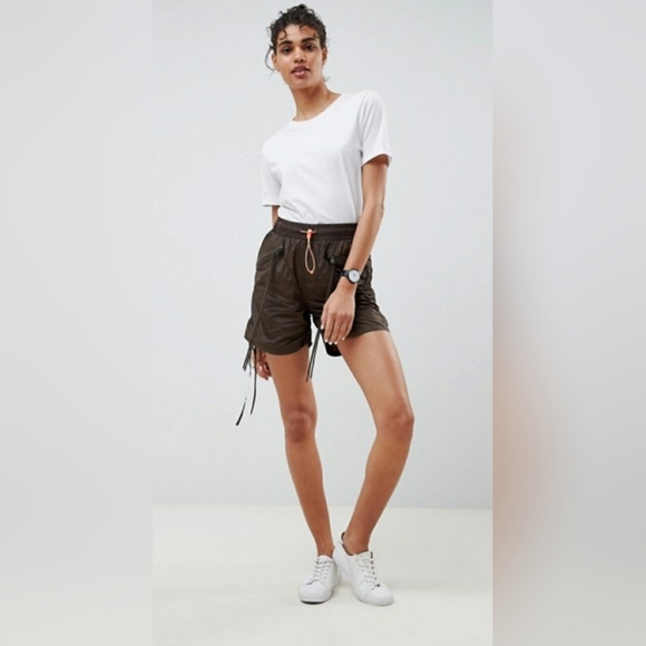 ASOS Parachute Shorts, Size 10 - Picture 1 of 9